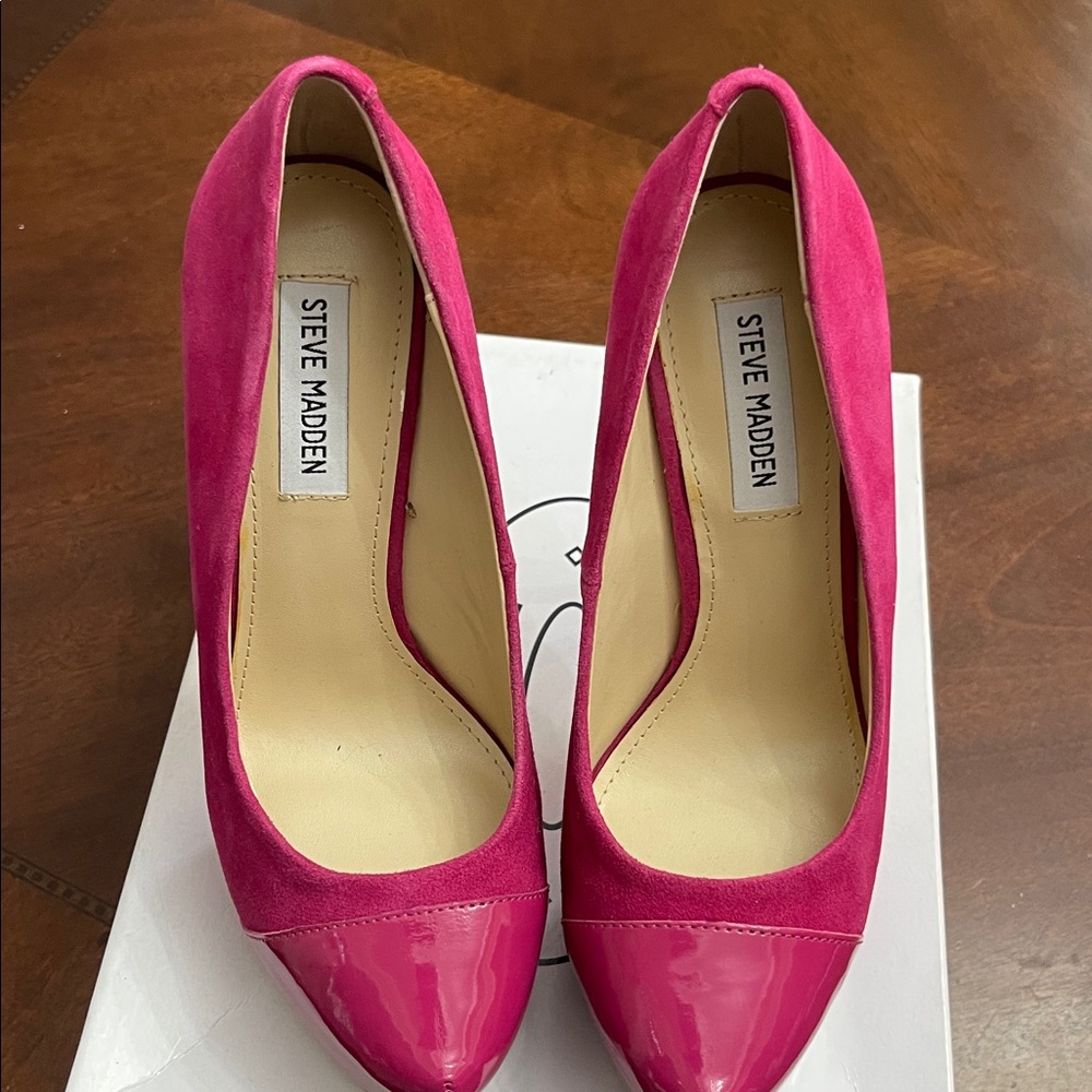 Steve Madden Fuchsia Suede Heels